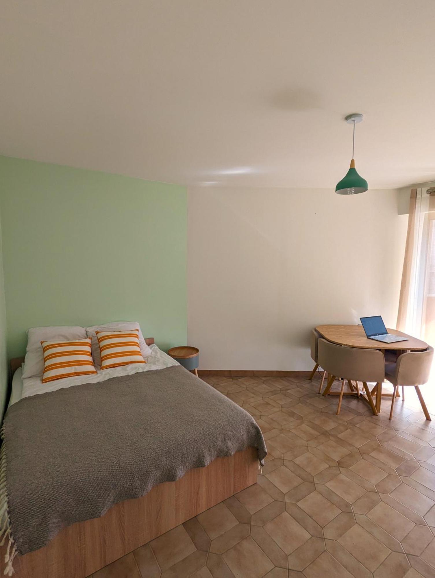 In Near Sea And Centre Apartment *